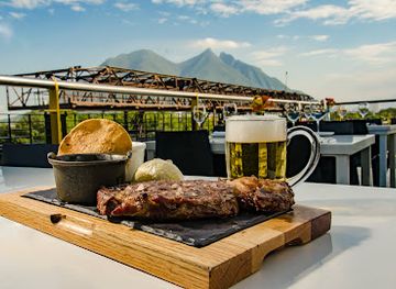 mexico/monterrey/restaurant/el-lingote