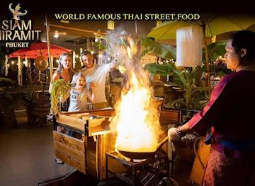thailand/southern-thailand/restaurant/world-famous-thai-street-food-in-phuket-siam-niramit-phuket-dinner-show