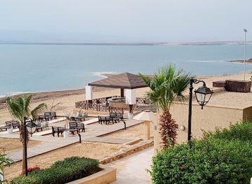 jordan/dead-sea-region/restaurant/el-grito-restaurant-pool-bar