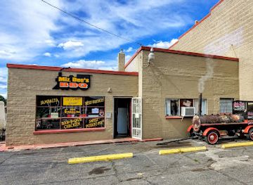 washington/yakima/restaurant/all-about-bbq-more-miz-dee-s-next-generation