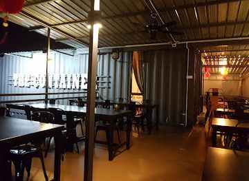 malaysia/kuching/restaurant/the-container-cafe-kuching