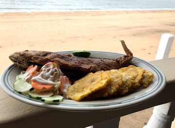 panama/taboga-island/restaurant/tiki-beach-restaurant