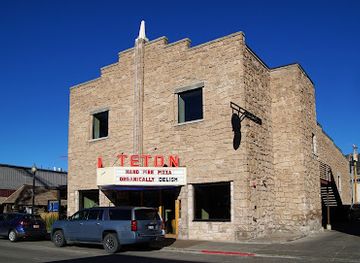 wyoming/snow-king-mountain-resort/restaurant/hand-fire-pizza