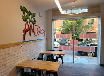Dos Amigos
