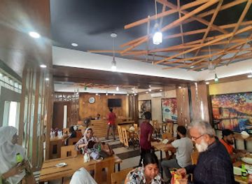 bangladesh/barisal-division/restaurant/kamini-refresh-zone
