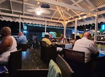 grenada/hillsborough/restaurant/paradise-beach-club-carriacou