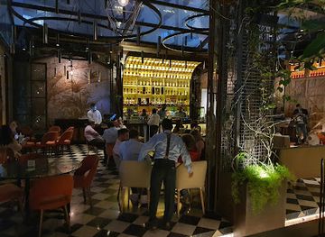 ecuador/guayaquil/restaurant/porto-resto-bar