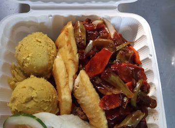 jamaica/martha-brae-river-valley/restaurant/color-s-bar-grill