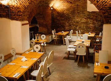 romania/bucharest/restaurant/lacrimi-si-sfinti