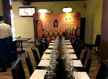 romania/bihor/restaurant/ciresica-wine-caffee-bistro