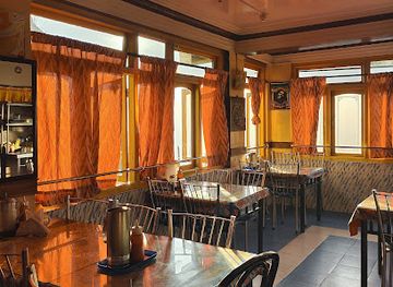 india/darjeeling/restaurant/blind-date-darjeeling