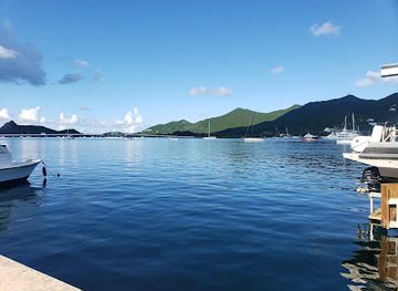 sint-maarten/simpson-bay-lagoon/restaurant/charlie-s-bistro-restaurant