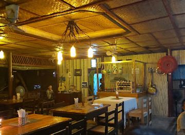 myanmar-burma/ayeyarwady-region/restaurant/table-5