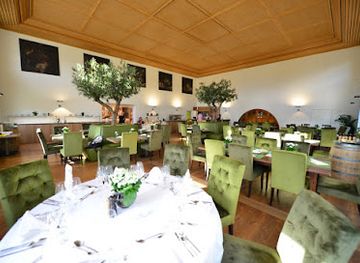 liechtenstein/vaduz/restaurant/cellars-of-the-prince-of-liechtenstein