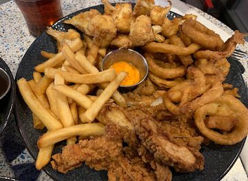 canada/iqaluit/restaurant/aqsarniit-lounge