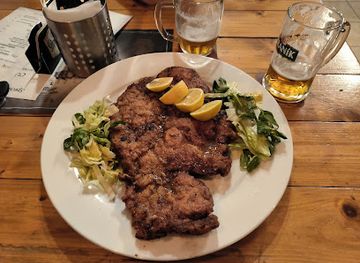 czechia/hradec-kralove/restaurant/u-dvoraku