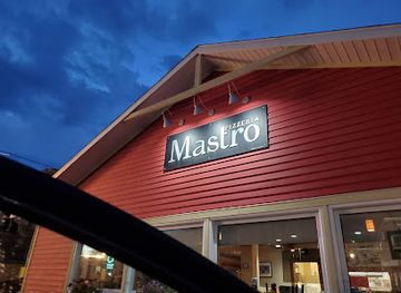 canada/forillon-national-park/restaurant/mastro-pizzeria