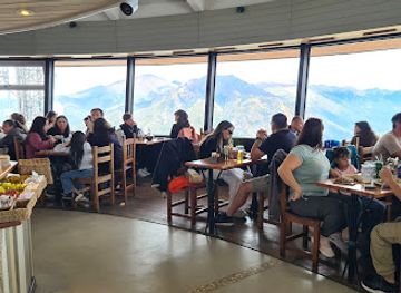 argentina/cerro-tronador/restaurant/confiteria-giratoria-cerro-otto