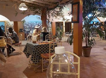 senegal/mbour/restaurant/la-pirogue