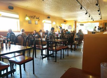 ohio/cuyahoga-valley-national-park/restaurant/molly-browns-cafe-cuyahoga-falls