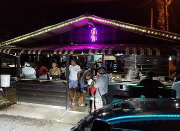 jamaica/savanna-la-mar/restaurant/street-light-bar-grill