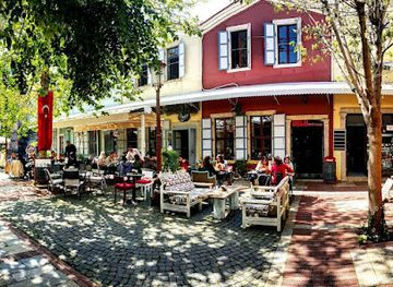 turkiye/izmir/restaurant/yolo-art-lounge