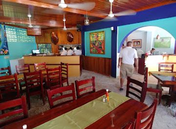 belize/southern-belize/restaurant/elvi-s-kitchen