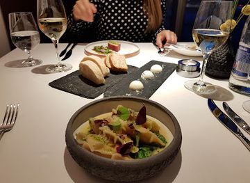 poland/warsaw/restaurant/platter-by-karol-okrasa