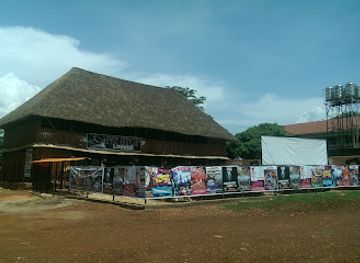 uganda/jinja-source-of-the-nile/restaurant/pit-stop-sport-lounge