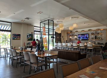 guam/tamuning-beach/restaurant/beachin-shrimp-flame-tree-plaza