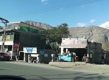 pakistan/karakoram-highway/restaurant/lahori-and-kashgari-foods