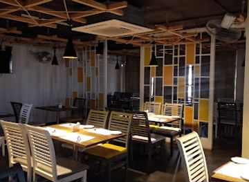 india/hyderabad/restaurant/lazeez-khaana-restaurant-banquet