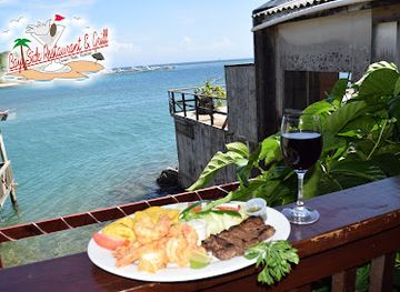 honduras/cayos-cochinos/restaurant/bay-side-restaurant