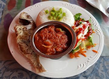 ghana/kumasi/restaurant/queen-s-gate-restaurant