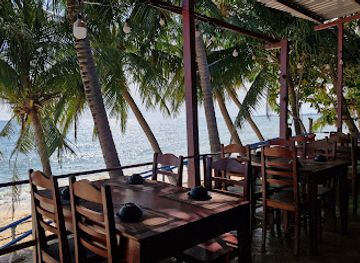 vietnam/phu-quoc-island/restaurant/nha-hang-hai-san-lang-ca