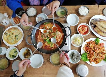 south-korea/jeju-island/restaurant/halal-bada-janchi-restaurant