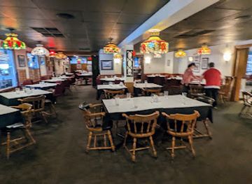 pennsylvania/lake-erie/restaurant/colony-pub-grille