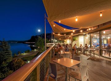 oregon/hood-river/restaurant/riverside