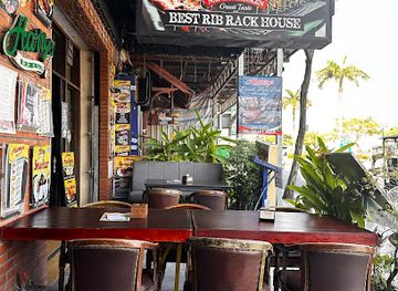 cambodia/phnom-penh/restaurant/harry-s-phnom-penh