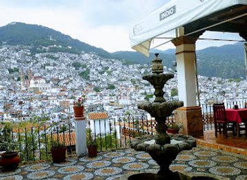 mexico/taxco/restaurant/pizza-a-la-lena