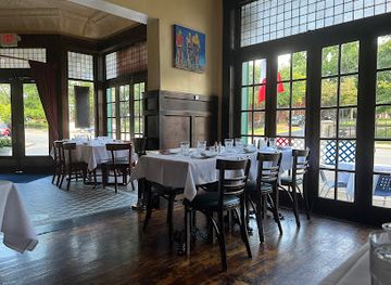 kentucky/lexington/restaurant/le-deauville