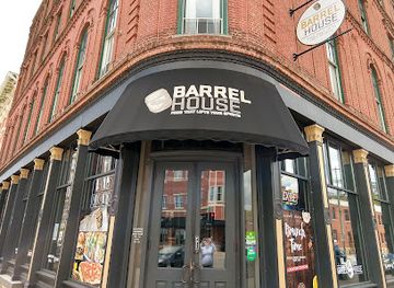 iowa/dubuque/restaurant/barrel-house