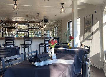 michigan/charlevoix/restaurant/on-the-edge-tapas