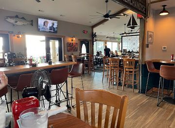 maryland/green-ridge-state-forest/restaurant/salt-waterfront-kitchen