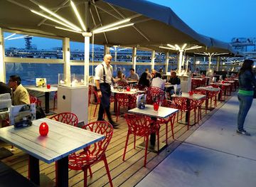 netherlands/scheveningen-beach/restaurant/simonis-aan-zee