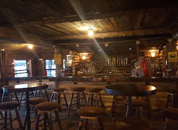 new-york/old-forge/restaurant/the-lean-to-at-great-pines