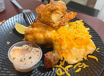 the-bahamas/berry-islands/restaurant/wharf-cafe