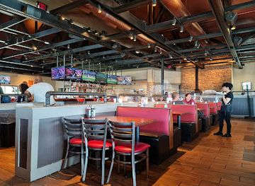 ohio/dayton/restaurant/smokey-bones-dayton