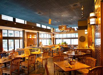 massachusetts/boston/downtown/restaurant/back-deck