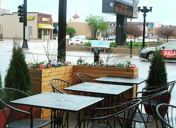 iowa/waterloo/restaurant/basal-pizza